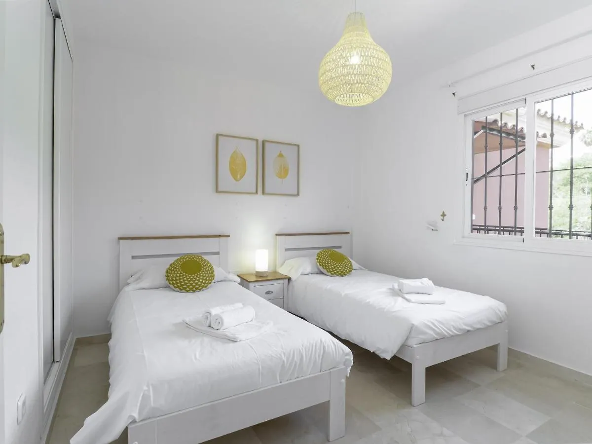 2308- 2Bedrooms Apt With Stunning Sea View-Terrace مانيلفا شقة